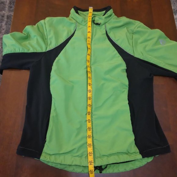 Vaude Womens Jacket Size 38 Small/ Medium green and black - Picture 9 of 10